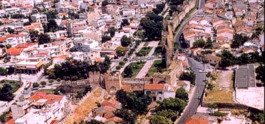 Ανάπλαση της ζώνης πρασίνου κατά μήκος των βυζαντινών τειχών